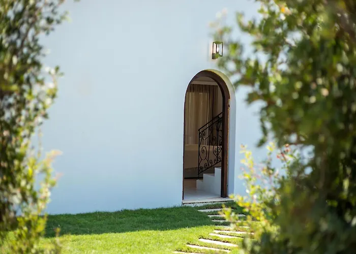 Secluded With Panoramic Sea View וילה